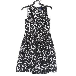 Gap Black Brushstroke Fit & Flare Skater Dress Sz 0 Knee-Length Pleated Chiffon